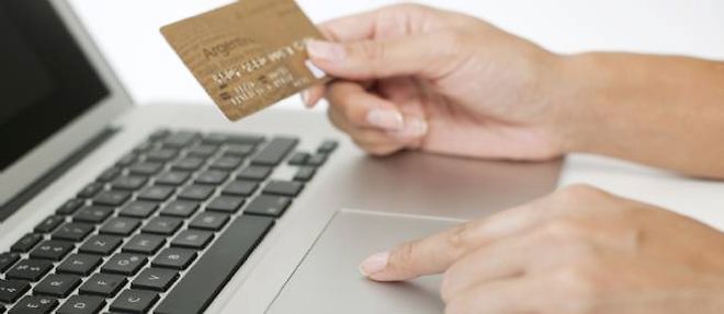 Mastercard et Visa proposent des modes de paiement securise via 3D-Secure.