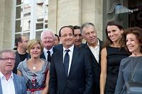 Fran&ccedil;ois Hollande &agrave; Avignon pour visiter une galerie d'art et assister &agrave; une pi&egrave;ce