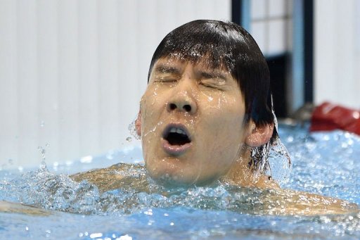 Si Phelps a souffert, un champion olympique en titre est passe a la trappe. Le Sud-Coreen Park Tae-hwan a ete disqualifie pour faux depart sur 400 m nage libre