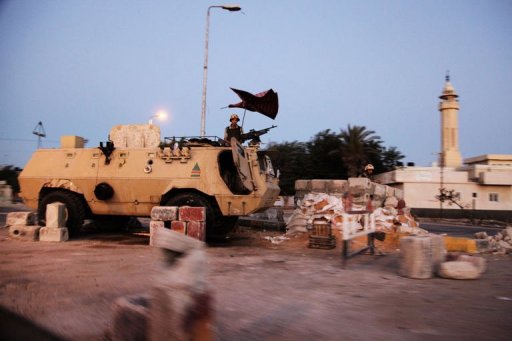 Les Etats-Unis et l'Egypte tentent de mettre en place un nouveau plan securitaire pour faire face a l'aggravation de la situation sur la Peninsule du Sinai, ou 16 soldats egyptiens sont morts dimanche dernier apres une embuscade pres de la frontiere avec Gaza et Israel, a rapporte le New York Times samedi en fin de journee.