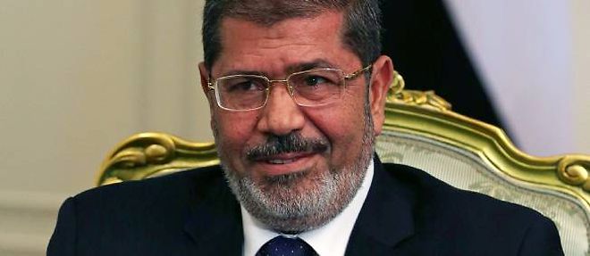 Mohamed Morsi, president de la Republique arabe d'Egypte, est membre des Freres musulmans.