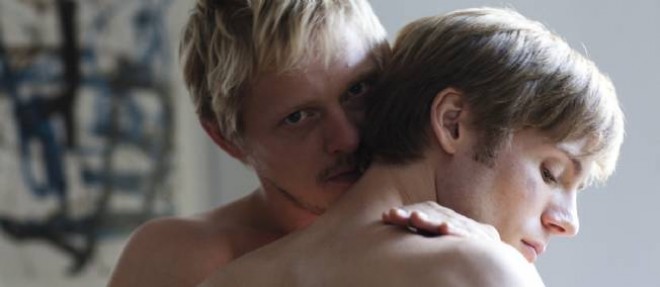 Thure Lindhardt et Zachary Booth, dans "Keep the Lights On".