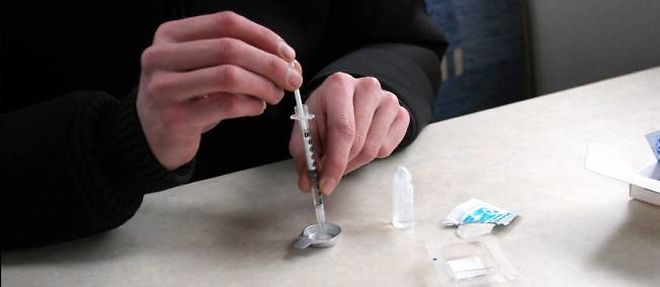 L'ouverture de salles d'injection diminue la consommation dans les lieux publics, sans augmenter les delits associes a l'usage de drogues.