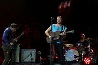 Coldplay invite Rihanna sur sc&egrave;ne pour son premier Stade de France