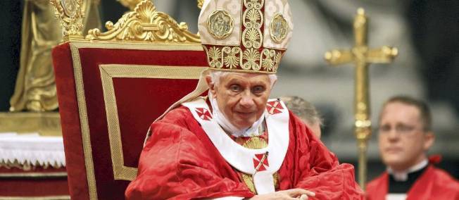 Le pape Beno&icirc;t XVI entame une visite d&eacute;licate au Liban