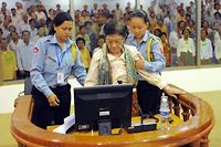 Cambodge: devenue folle, l'&quot;ex-premi&egrave;re dame&quot; des Khmers rouges lib&eacute;r&eacute;e