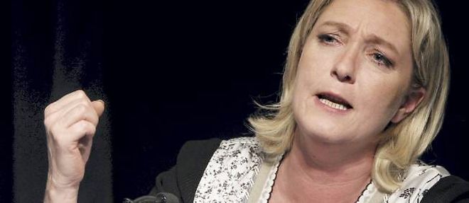 Marine Le Penveut interdire voile et kippa sur la voie publique.