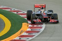 F1: Hamilton devant Vettel, Maldonado en 1re ligne au GP de Singapour
