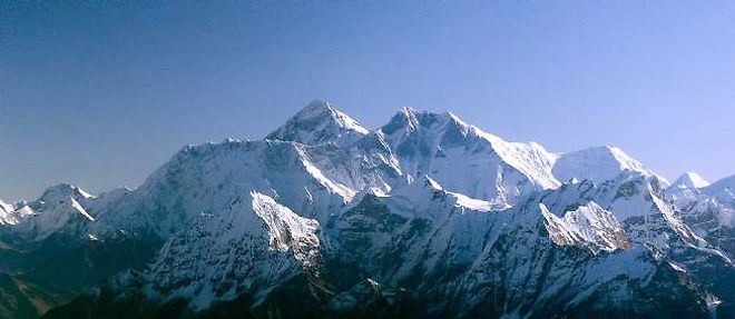 Le 20 mai 2012, cinq alpinistes sont morts en redescendant de l'Everest.