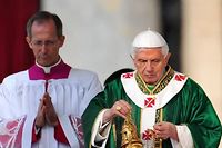 Le pape inaugure le synode sur la nouvelle &eacute;vang&eacute;lisation