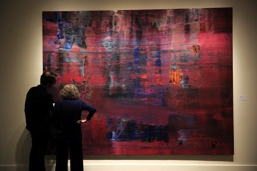 Un tableau du peintre allemand Gerhard Richter, appartenant au guitariste britannique Eric Clapton, a ete vendu a Londres 21,3 millions de livres (34,2 millions de dollars, 26,4 million euros), une somme record pour un artiste de son vivant, a annonce la maison d'encheres.