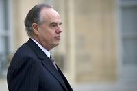 Les barons de l'UMP se battront contre le retour de Sarkozy, selon Mitterrand