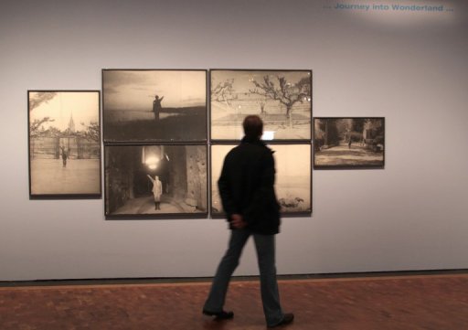 A quelques encablures de l'ancien Mur de Berlin, une exposition retrace a partir de mercredi le "desir de liberte" exprime a travers l'art depuis 1945 par des artistes aussi differents que Leger, Magritte, Richter ou Christo.
