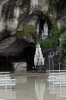 Inondations &agrave; Lourdes: les sanctuaires rouvrent, la grotte attendra