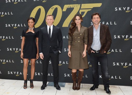 Vingt-troisieme film mettant en scene le celebre 007 --auquel l'acteur britannique Daniel Craig prete ses traits pour la troisieme fois-- "Skyfall" marque aussi les 50 ans au cinema de l'agent secret de Sa Majeste, depuis la sortie en 1962 de "James Bond 007 contre Dr No", avec Sean Connery.
