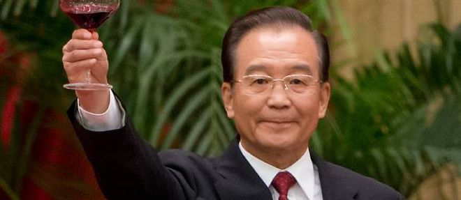 La Chine a censure vendredi une enquete du "New York Times" selon laquelle la famille du Premier ministre Wen Jiabao, qui aime a rappeler ses origines modestes, possede aujourd'hui une fortune colossale d'au moins 2,7 milliards de dollars.