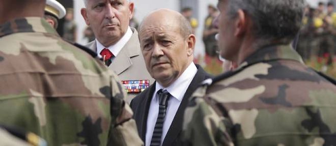 Le ministre de la Defense, Jean-Yves Le Drian, est un proche du president Francois Hollande.