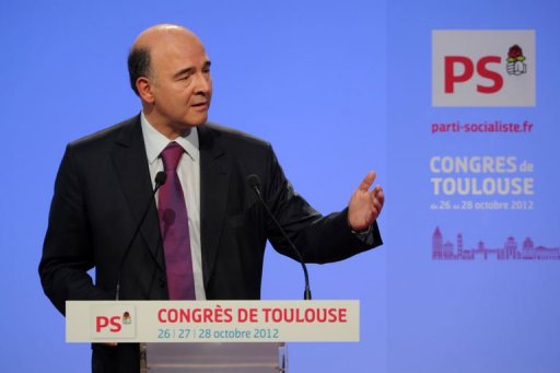 Le gouvernement ne peut pas se permettre d'abaisser le cout du travail de 30 milliards d'euros comme le demandent les grands patrons francais car cela peserait trop sur le pouvoir d'achat des Francais, a declare lundi le ministre de l'Economie Pierre Moscovici.