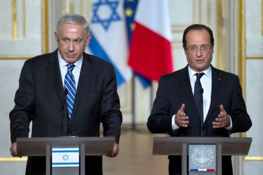 Ou les juifs de France doivent-ils vivre ? La question a fait l'objet d'un echange mercredi entre les dirigeants francais et israelien. "Venez en Israel !", a plaide Benjamin Netanyahu. "La place des juifs de France, c'est d'etre en France", lui a repondu Francois Hollande.