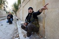 Syrie: combats et attentat &agrave; Damas, les rebelles prennent un champ p&eacute;trolier