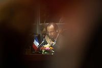 Les six mois de Hollande marqu&eacute;s par un revirement de l'ex&eacute;cutif sur la TVA