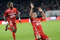 Ligue 1: Nene et Pastore titulaires avec le PSG contre Rennes