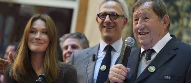 VINS - Carla Bruni-Sarkozy fait monter les ench&egrave;res