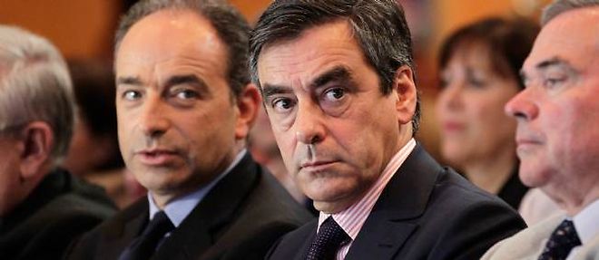 Jean-Francois Cope et Francois Fillon livrent une bataille sans merci pour la presidence de l'UMP.