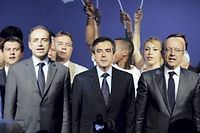 Alain Juppé se pose en réconciliateur pour sortir de la crise ouverte dans laquelle est enfermée l'UMP à cause la guerre Copé-Fillon.