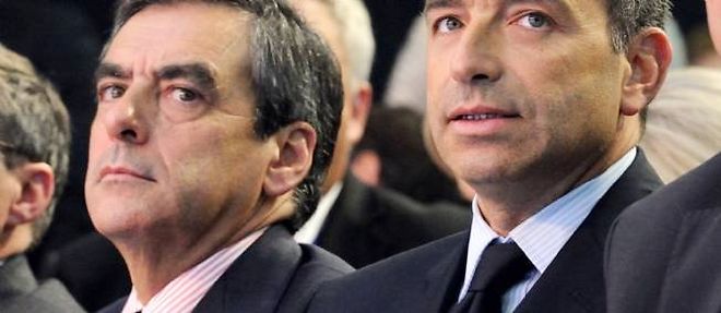 Francois Fillon et Jean-Francois Cope se livrent a un duel a mort pour la presidence de l'UMP.