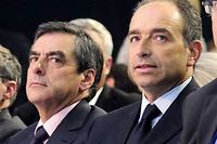 Francois Fillon et Jean-Francois Cope se livrent a un duel a mort pour la presidence de l'UMP.