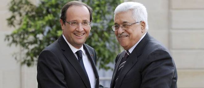 Francois Hollande recevant le president de l'Autorite palestinienne, Mahmoud Abbas, le 6 juillet dernier a l'Elysee.