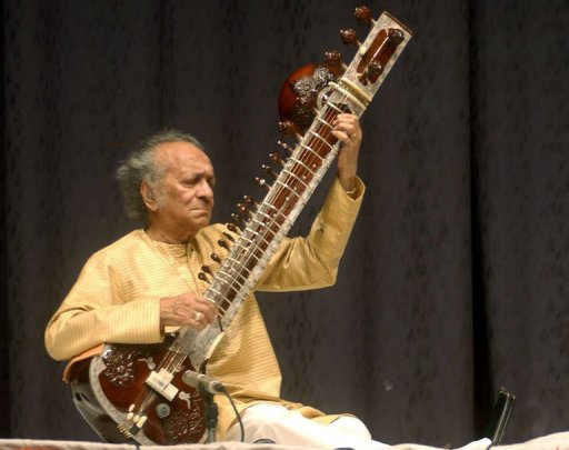 Le maitre indien du sitar, Ravi Shankar, qui a influence de nombreux artistes occidentaux dont Les Beatles et les Rolling Stones, est decede a l'age de 92 ans, a-t-on appris mercredi de source officielle.