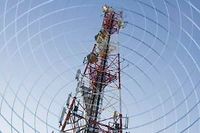 Les antennes-relais et les systemes de Wi-Fi diffusent des ondes sur la quasi-totalite du territoire. (C)Jacques Loic / Photononstop / AFP