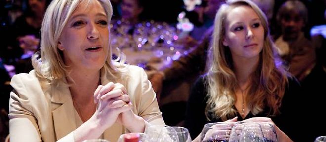 Marine Le Pen et Marion Marechal-Le Pen en meeting a Issy-les-Moulineaux en mars 2010.