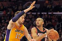 NBA: Tony Parker brille avec les Spurs, 16e succ&egrave;s d'affil&eacute;e des Clippers