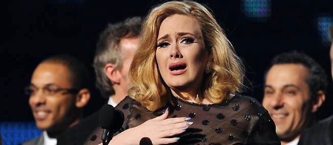 Adele a rafle six recompenses lors des Grammy Awards en fevrier 2012.