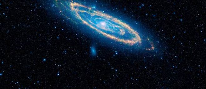 La galaxie Andromede vue par le telescope spatial infrarouge americain Wise en fevrier 2010.