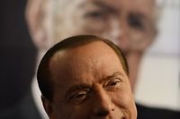 Italie: Berlusconi signe un accord avec la Ligue du Nord avant les &eacute;lections