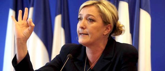 En mars 2012, Marine Le Pen se plaint de ne pas avoir obtenu ses 500 parrainages a quelques jours de la cloture de depot des candidatures.