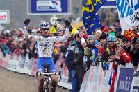 Cyclo-cross: Mourey champion de boue
