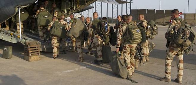 Des soldats francais partant pour le Mali, vendredi dernier.