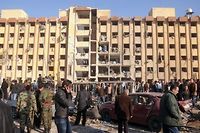Syrie: universit&eacute;s ferm&eacute;es apr&egrave;s le carnage d'Alep, offensive contre Daraya