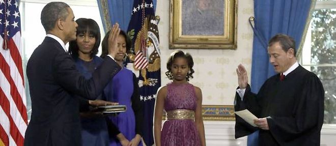 Barack Obama lors de sa prestation de serment, dimanche a la Maison-Blanche.
