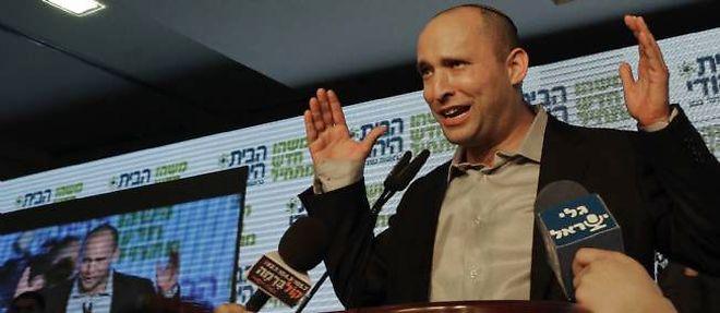Le chef du parti de droite nationaliste Naftali Bennett a obtenu 12 sieges au Parlement israelien. Quatre fois plus qu'en 2009.