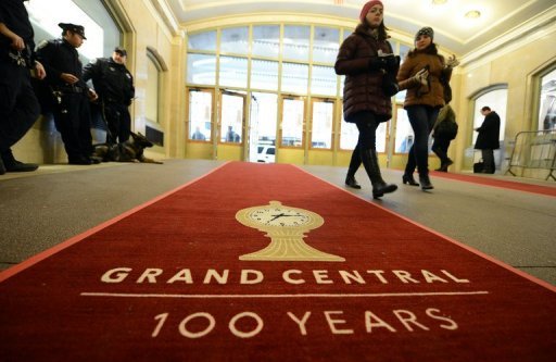 L'emblematique grande gare centrale de New York, connue sous le nom de "Grand Central", qui a echappe de peu a la destruction dans les annees 1970, fetait ses 100 ans vendredi.