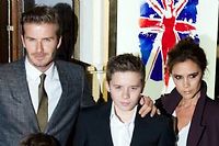 David et Victoria Beckham avec certains de leurs enfants. ©Leon Neal