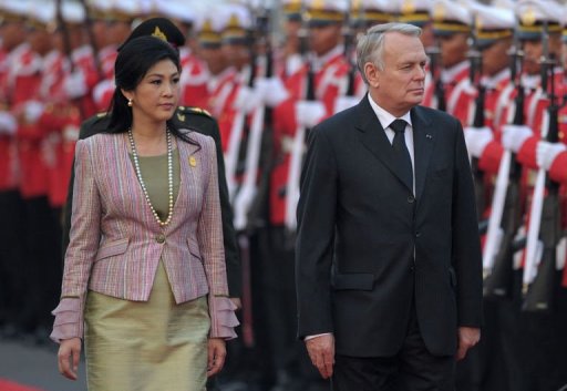 Paris entretient des liens historiques avec ses anciennes colonies - Vietnam, Cambodge et Laos. Francois Hollande s'etait d'ailleurs deja rendu a Vientiane en octobre pour un sommet Asie-Europe.