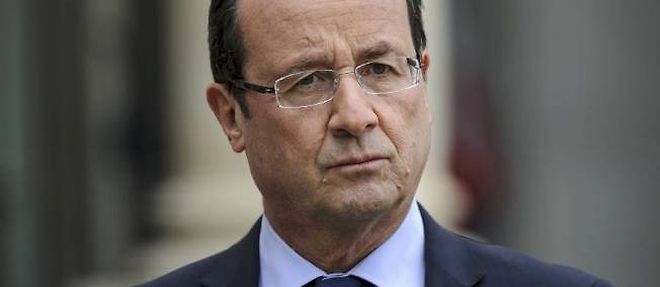 Francois Hollande va-t-il renoncer a reviser la Constitution ?