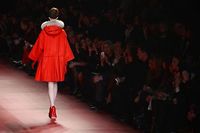 Fashion week parisienne: La collection glamour d'Alber Elbaz pour Lanvin